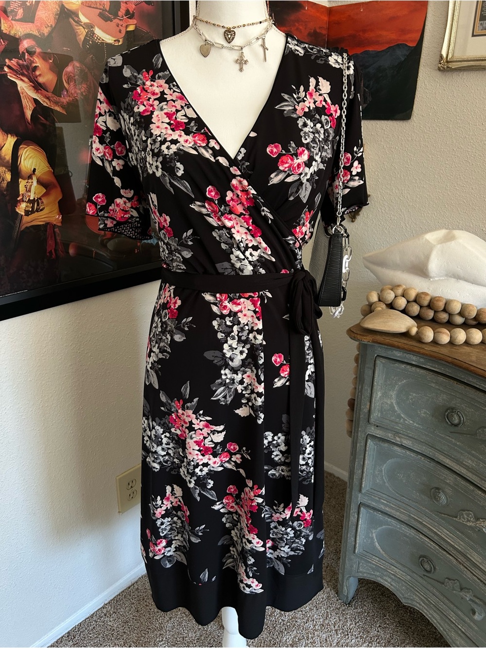 WHBM Midi Dress Size 10 Floral Wrap V Neck Y2K Wedding Guest Garden Party Office